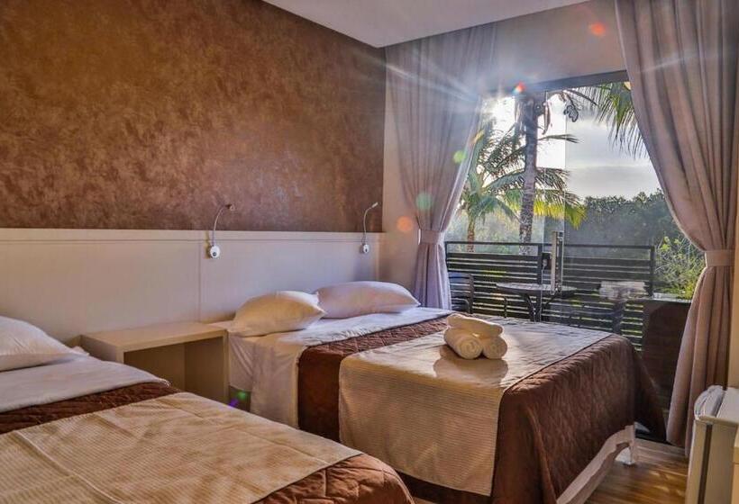 پانسیون Pousada Bella Casa