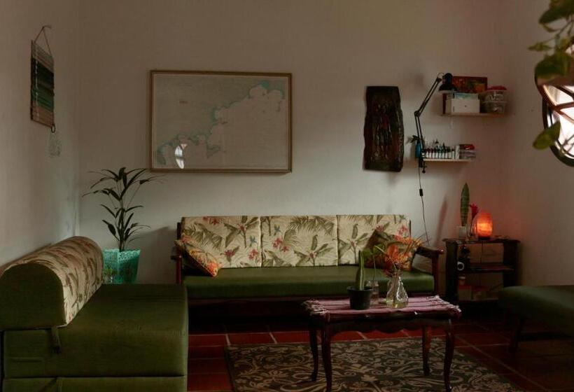 פנסיון Que Onda!