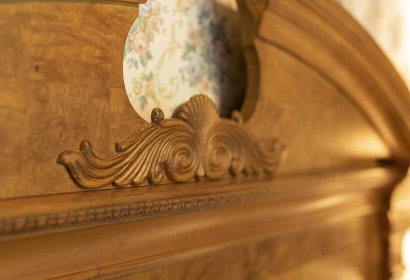 ユースホステル White Springs Manor A Belhurst Property