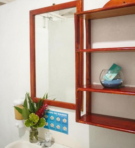 ホテル Cabañas Los Almendros