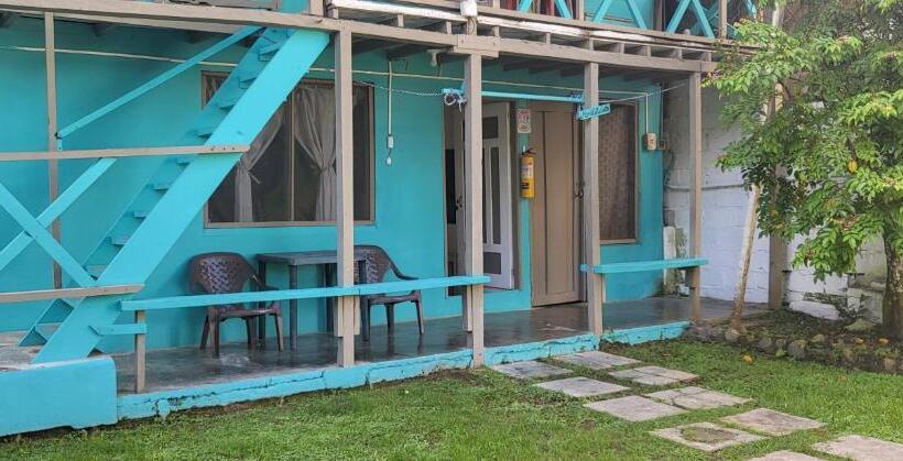 ホテル Cabañas Los Almendros