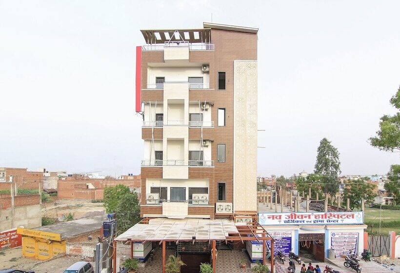 酒店 Capital O 15422 Shiva Inn