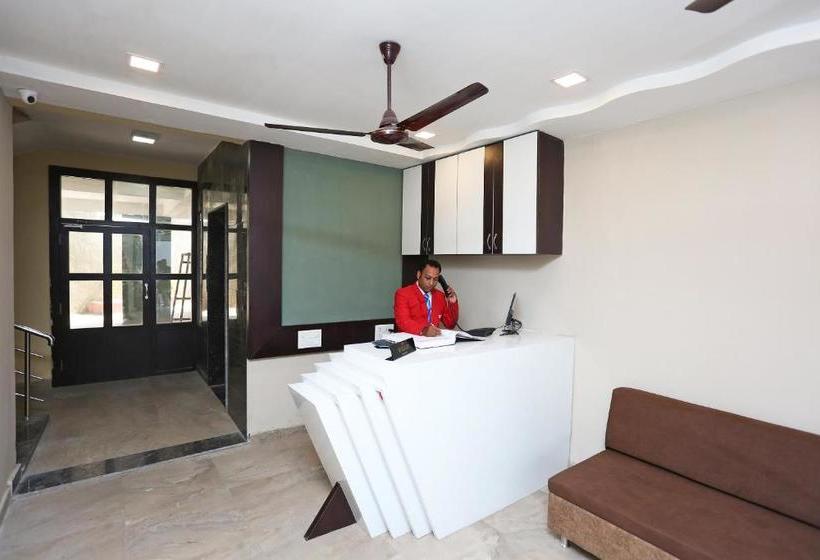 Hotel Collection O 19852 Queens Castle