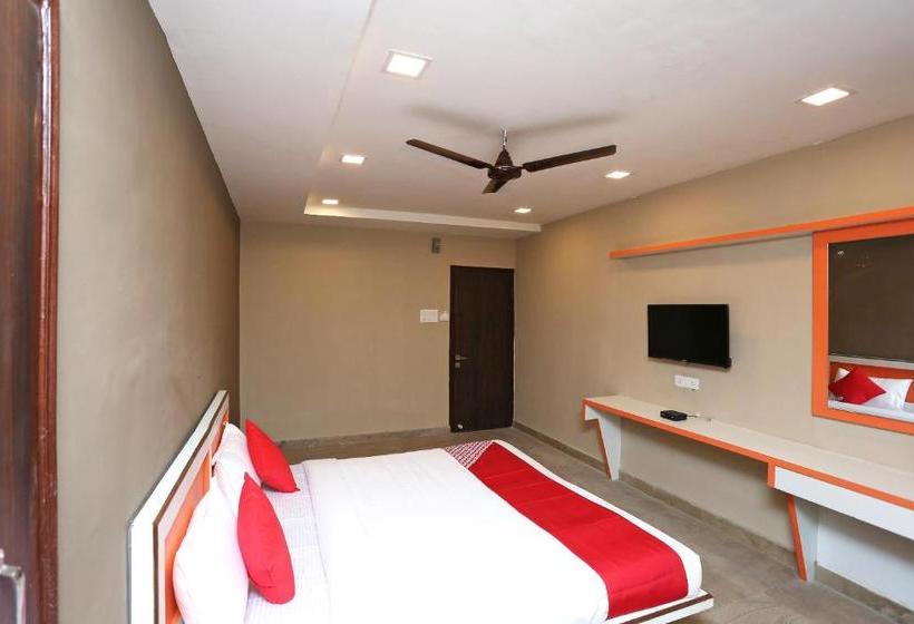 Hotel Collection O 19852 Queens Castle