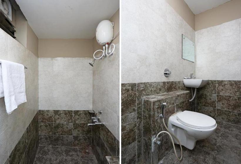 Hotel Collection O 19852 Queens Castle