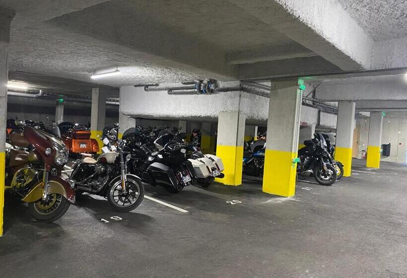 Отель Le Castel D Alti