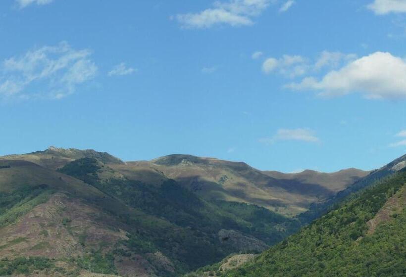 Отель Le Castel D Alti