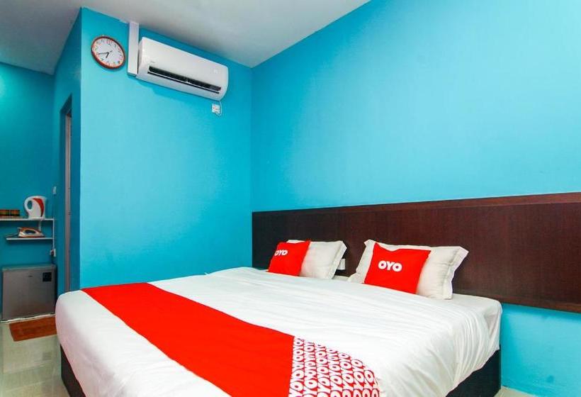 Отель Oyo 89517 Little Tanjung Chalet