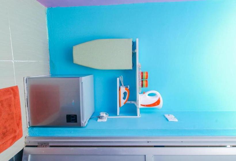 Отель Oyo 89517 Little Tanjung Chalet