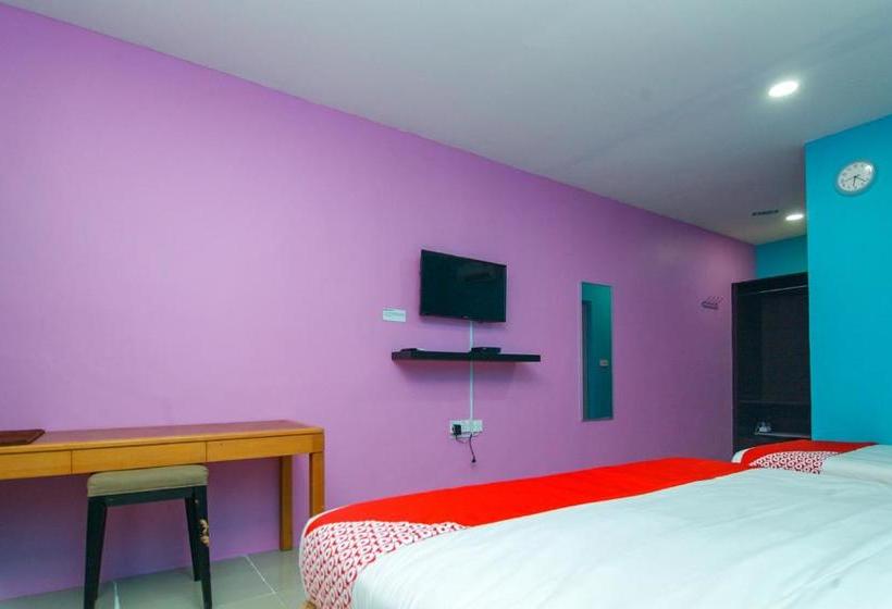 هتل Oyo 89517 Little Tanjung Chalet
