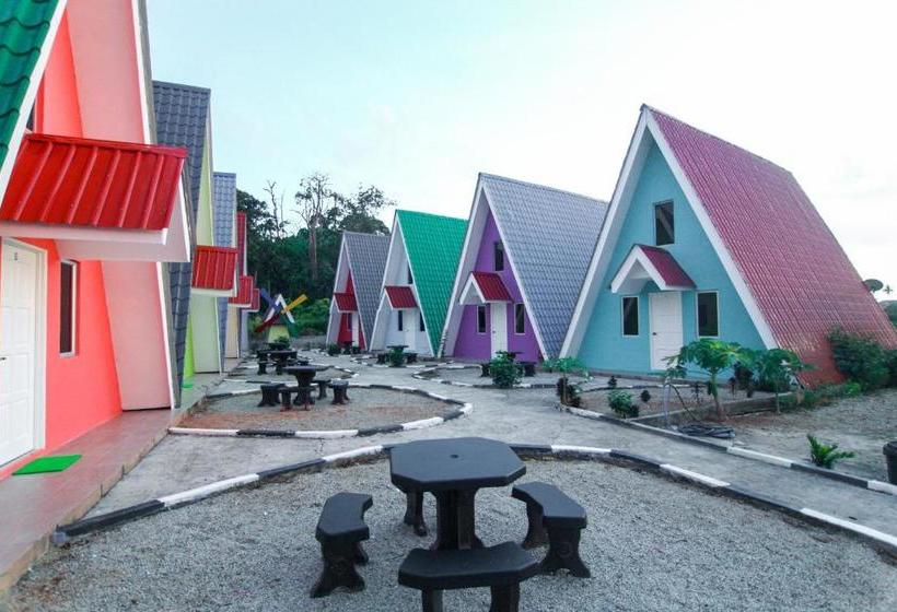 Отель Oyo 89517 Little Tanjung Chalet