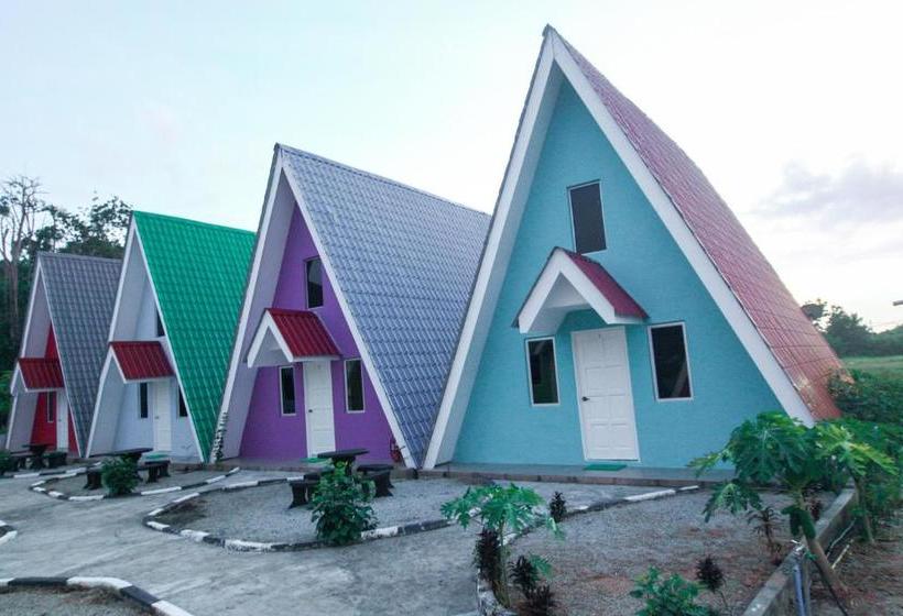 Отель Oyo 89517 Little Tanjung Chalet