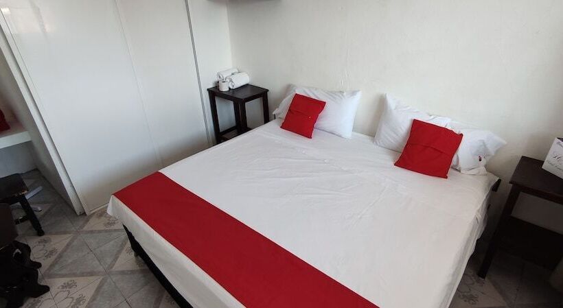 فندق Posada Laura