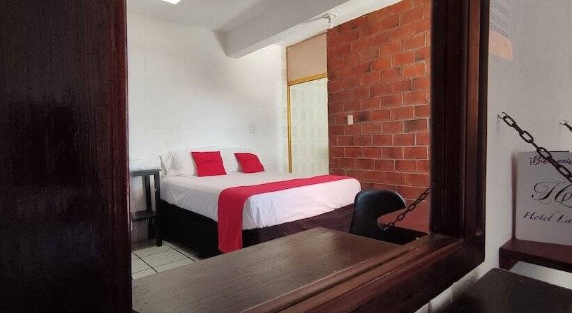 فندق Posada Laura