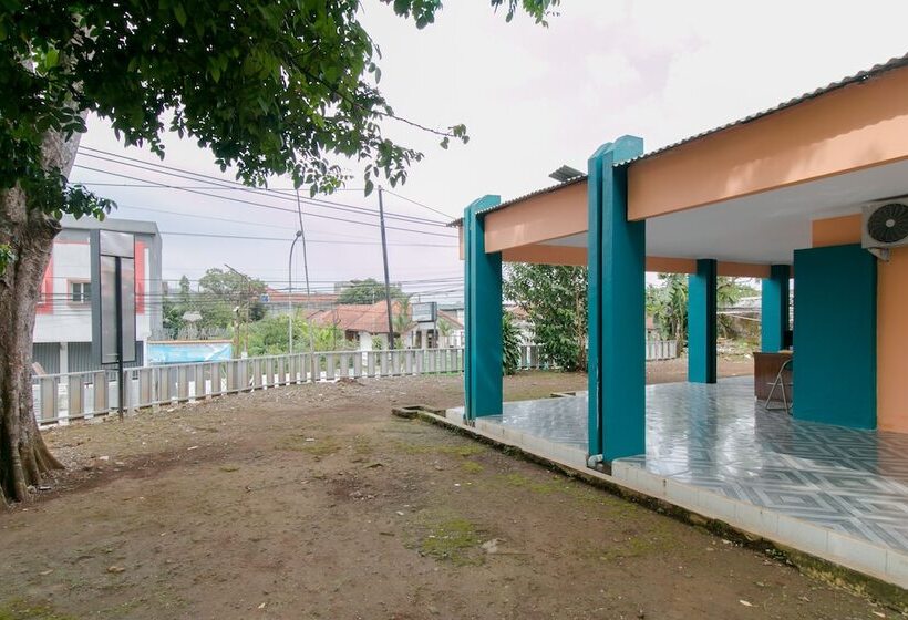 호텔 Spot On 1899 Berkah Homestay