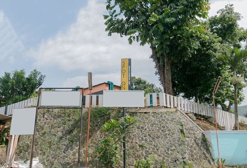 호텔 Spot On 1899 Berkah Homestay