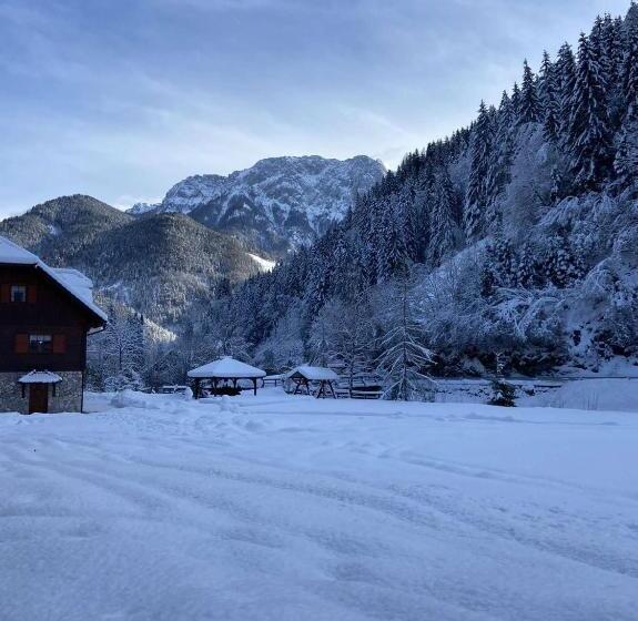 هتل Turistična Kmetija čerček