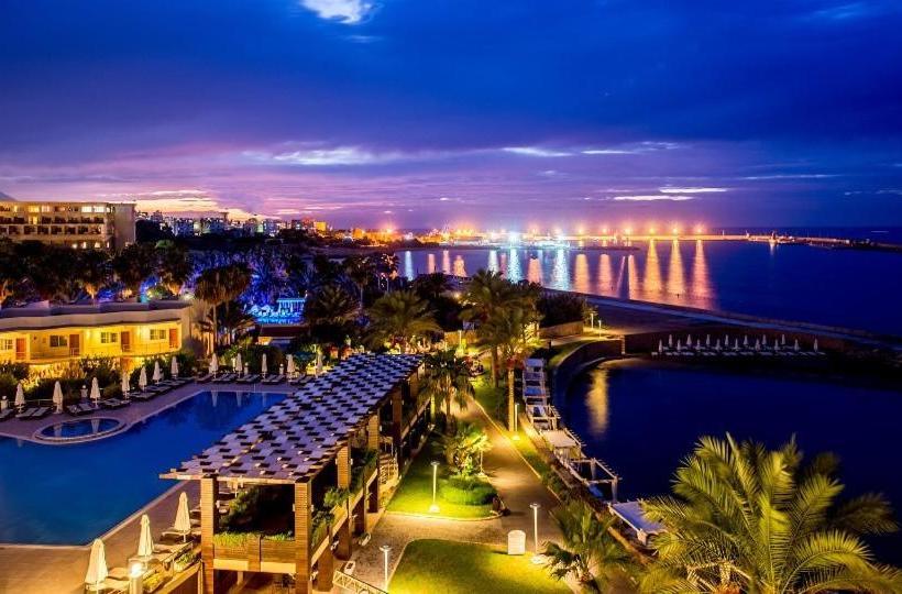 호텔 Vuni Palace Luxury Resort & Beach & Casino