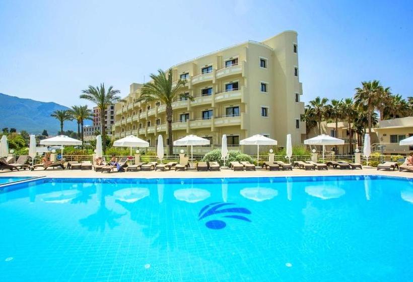هتل Vuni Palace Luxury Resort & Beach & Casino