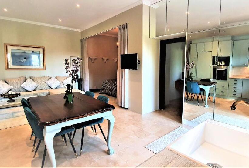 פנסיון Bakenhof Winelands Lodge