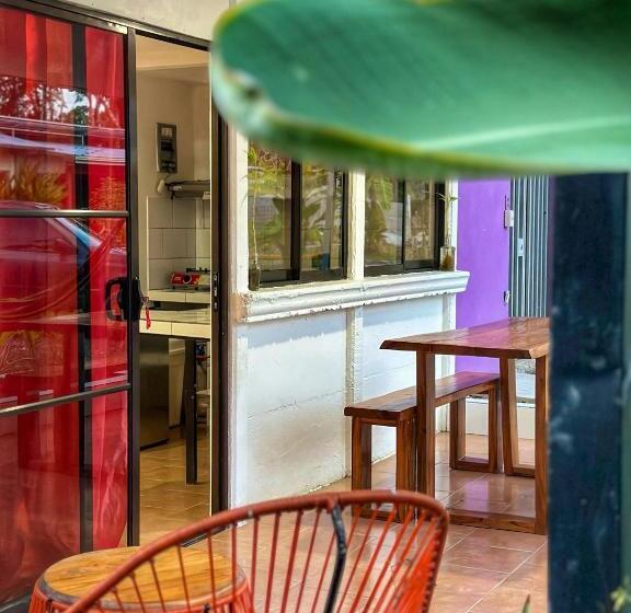 ペンション Casitas Coloradas Puerto Viejo