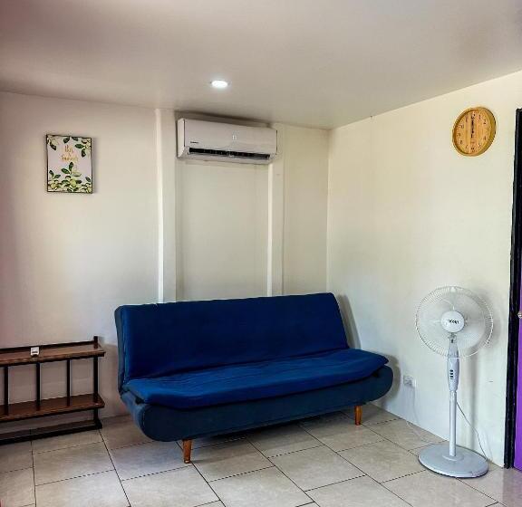 ペンション Casitas Coloradas Puerto Viejo