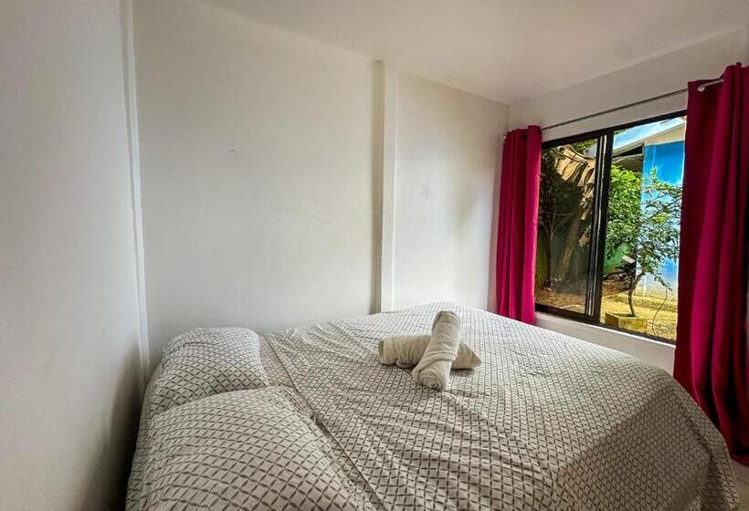 ペンション Casitas Coloradas Puerto Viejo