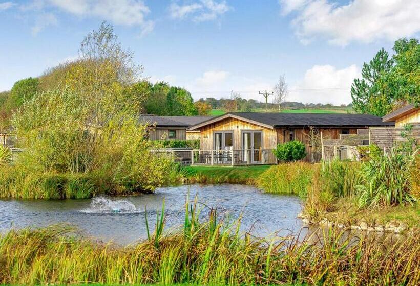 Курорт Cedar Retreats