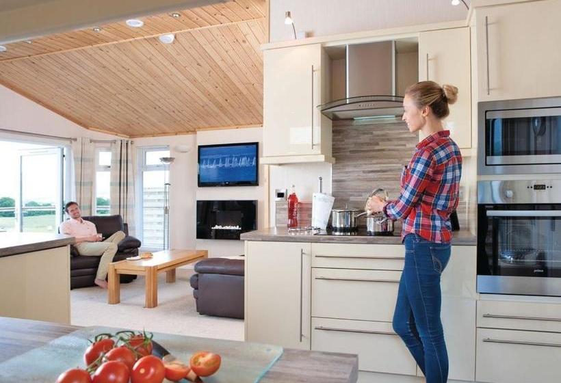 Курорт Kessock Highland Lodges