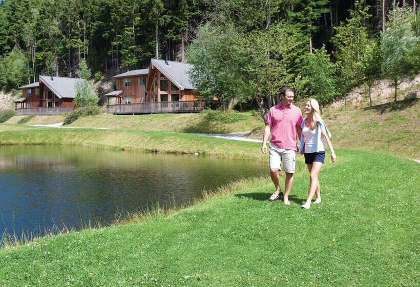 리조트 Penvale Lakes Lodges