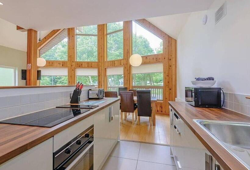 渡假胜地  Penvale Lakes Lodges