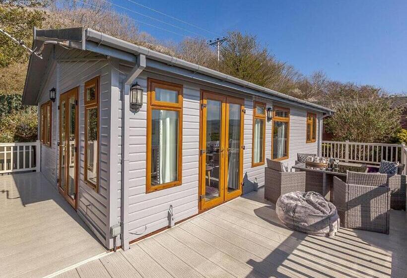 리조트 Tan Rallt Holiday Park & Spa