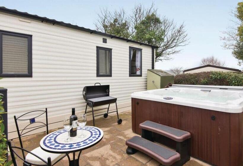 리조트 Tan Rallt Holiday Park & Spa