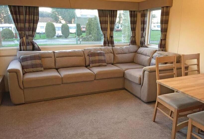 Курорт Tollerton Holiday Park