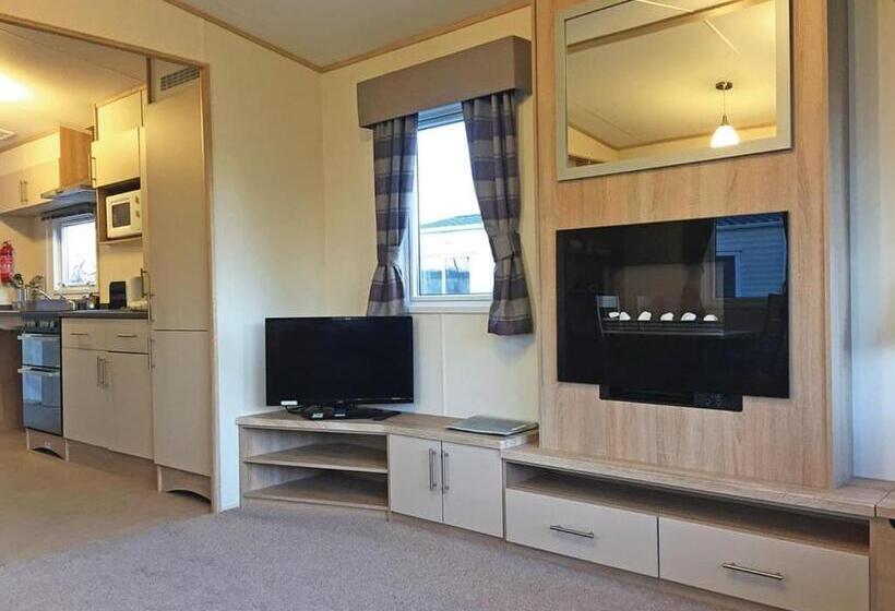 Курорт Tollerton Holiday Park