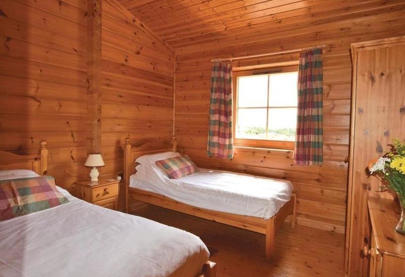 리조트 Woodside Lodges Country Park