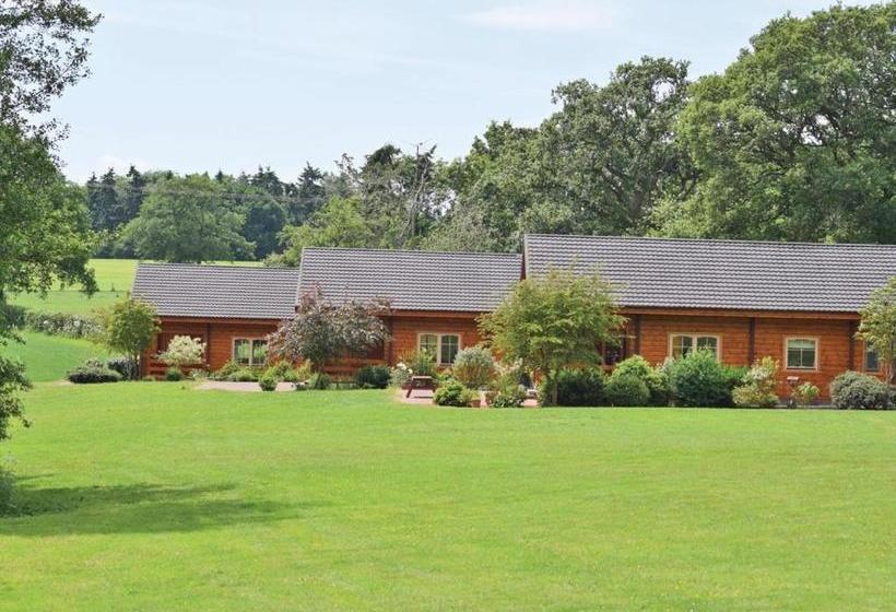 리조트 Woodside Lodges Country Park