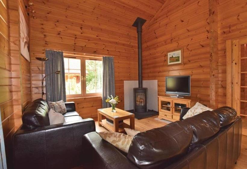 리조트 Woodside Lodges Country Park