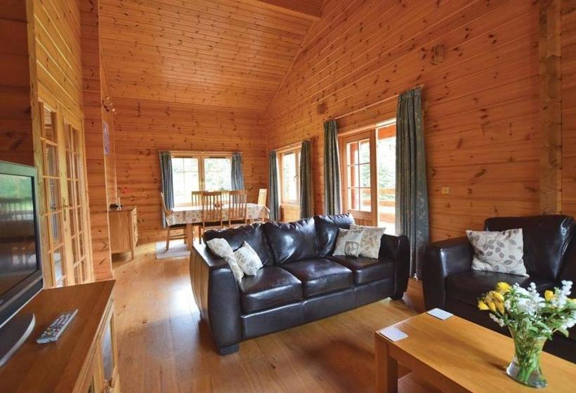 리조트 Woodside Lodges Country Park