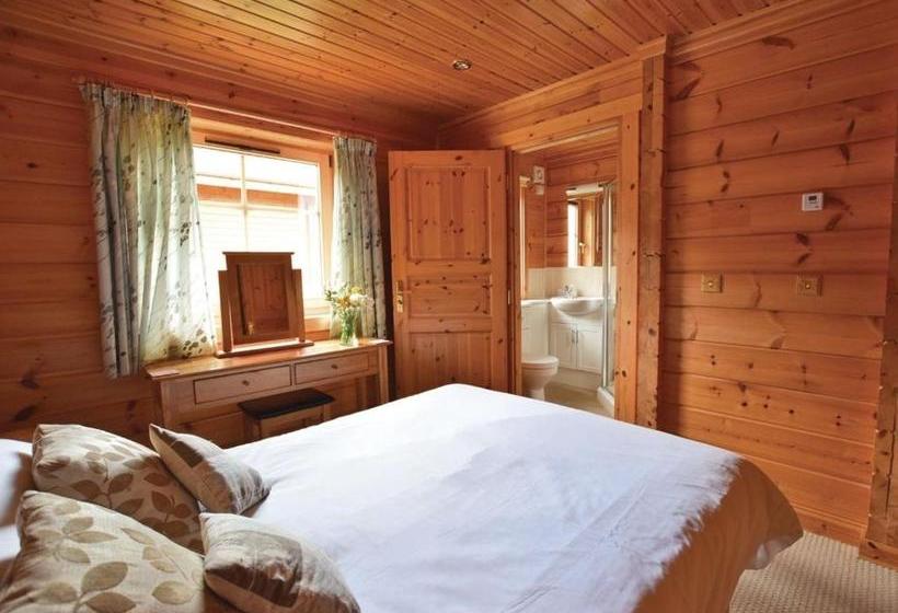 리조트 Woodside Lodges Country Park