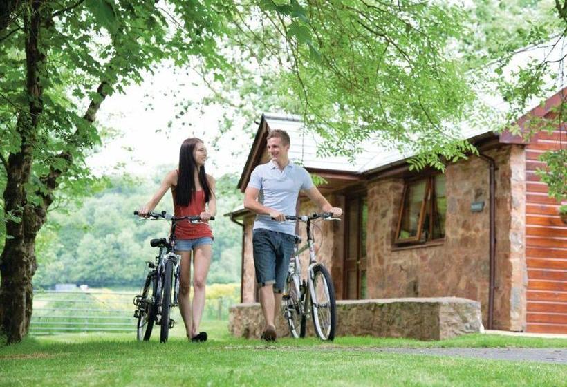 리조트 Woodside Lodges Country Park