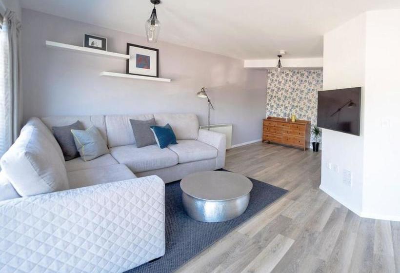 Курорт Yare View Holiday Cottages