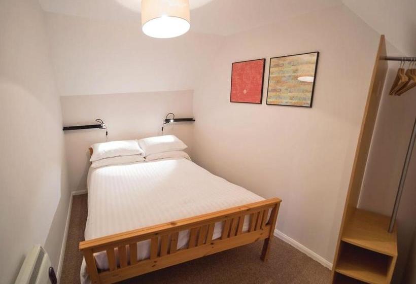 Курорт Yare View Holiday Cottages