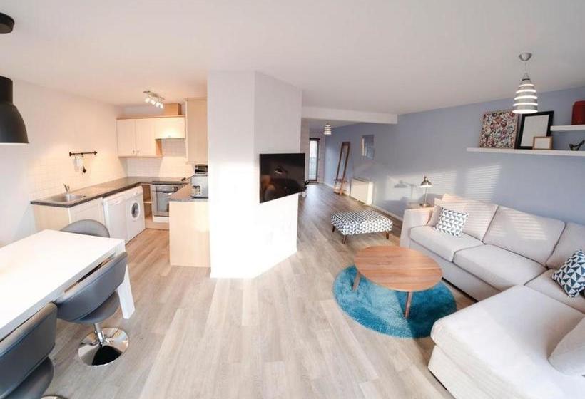 Курорт Yare View Holiday Cottages