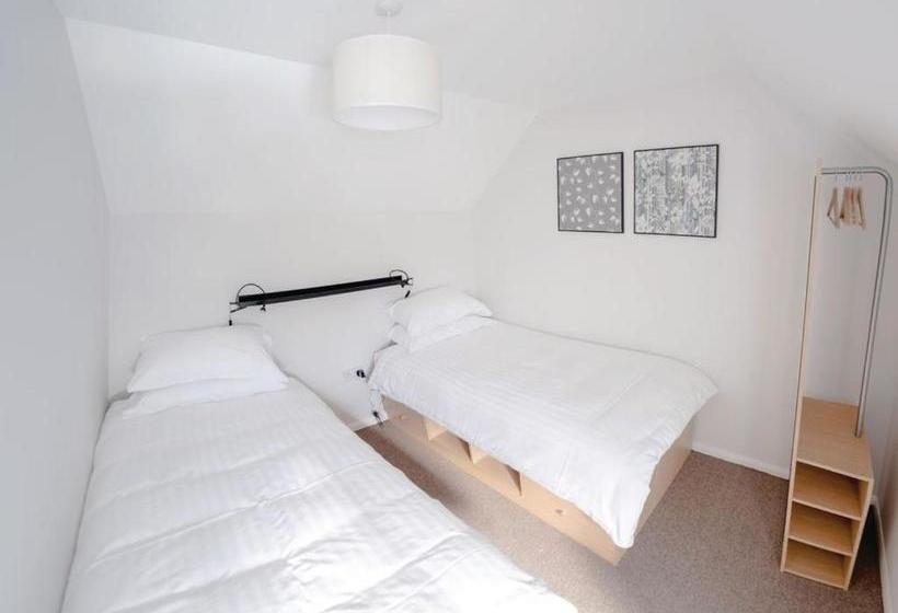 Курорт Yare View Holiday Cottages