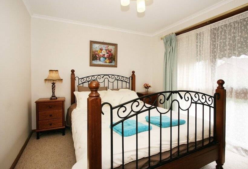 40 Thames Holiday Unit