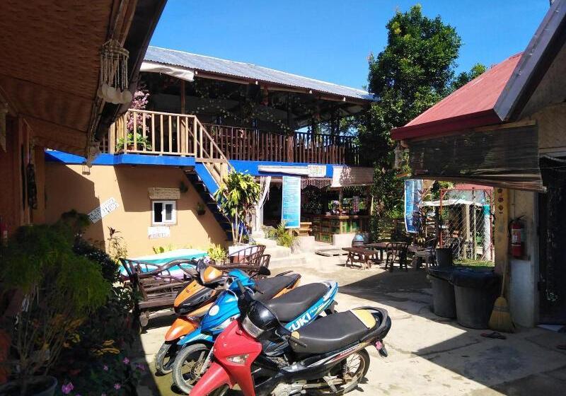 Sun Valley Hostel