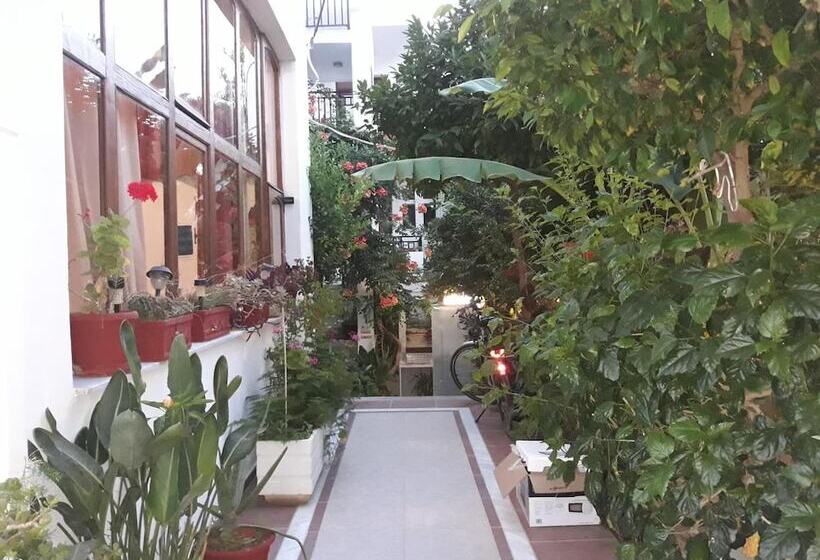 Anthi Katerina Rooms