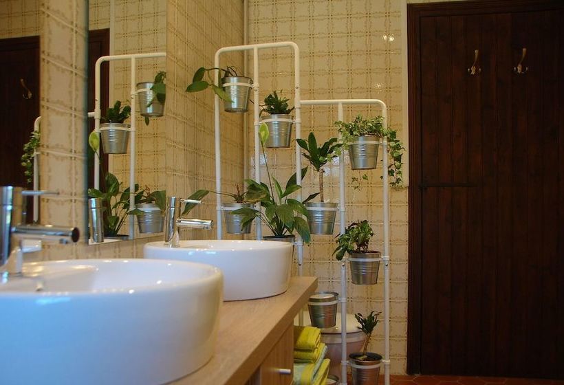 تختخواب و صبحانه Chateau Ysard