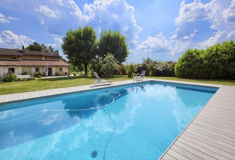 تختخواب و صبحانه Chateau Ysard